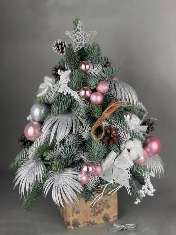 Елка из нобилиса «Christmas tree in pink» купить с доставкой в Мытищах