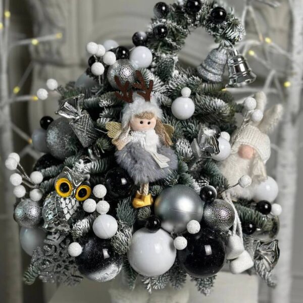 Ёлочка «Christmas tree in silver» купить с доставкой в Мытищах