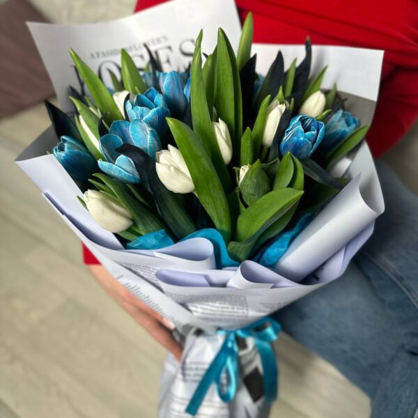 Букет «Blue tulips» купить с доставкой в Мытищах